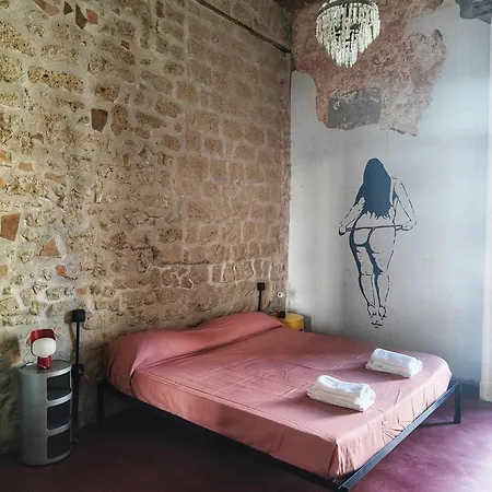 Magma - & Roof Guest house 3*