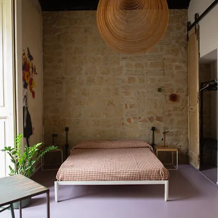 Magma - & Roof Guest house Naples